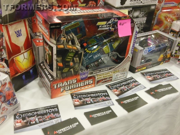 BotCon 2013   The Transformers Convention Dealer Room Image Gallery   OVER 500 Images  (123 of 582)